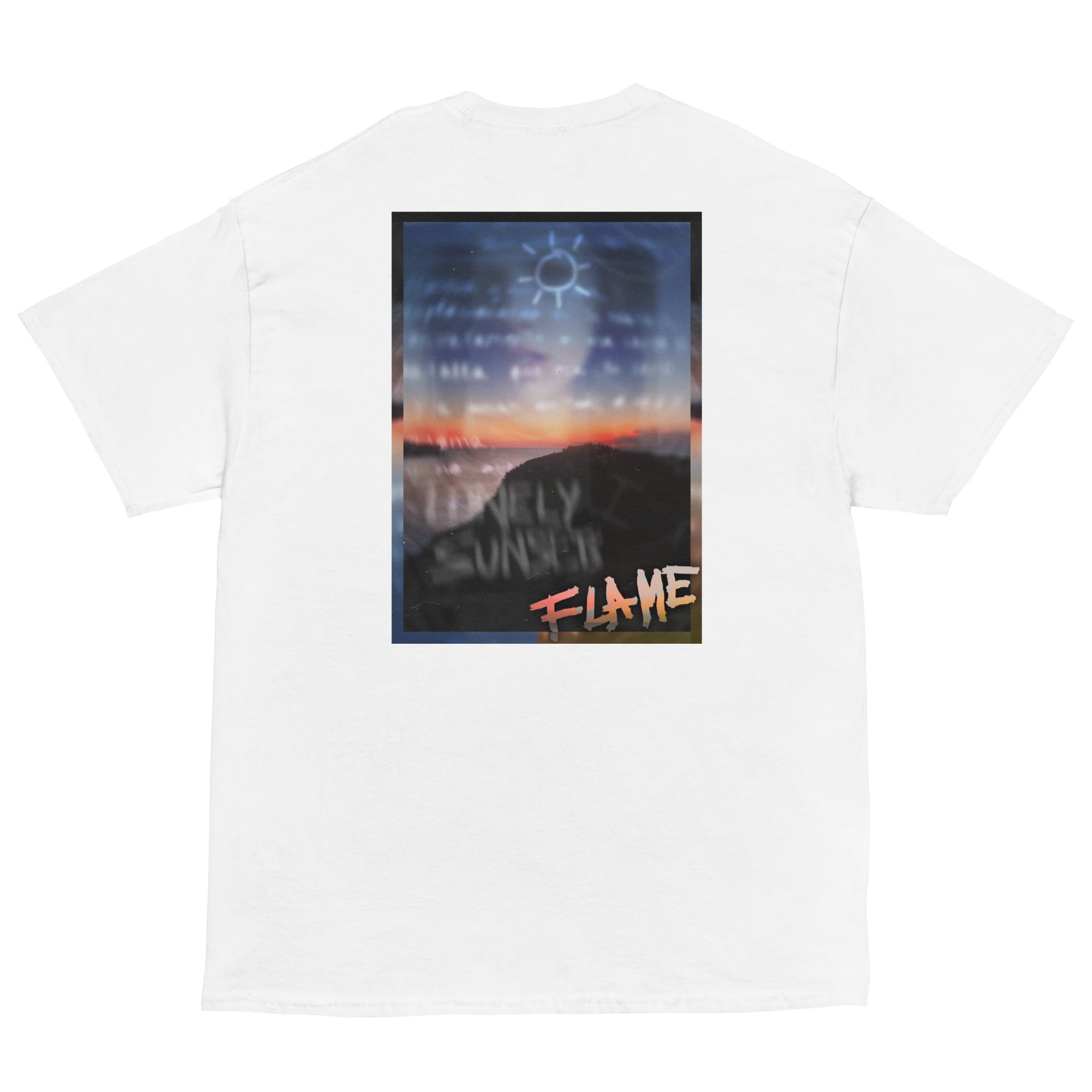 Camiseta clásica bordada "Drnkn Sunset" by Flame